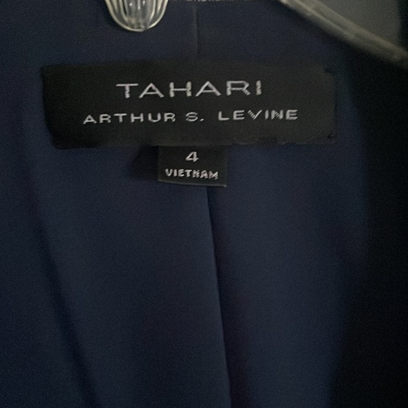 Tahari ASL seersucker blazer size 4 - Picture 2 of 6